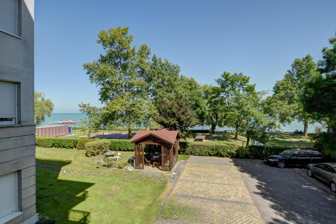 Bella Golden Beach Siófok Eksteriør billede