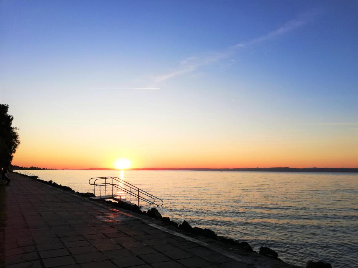 Bella Golden Beach Siófok Eksteriør billede