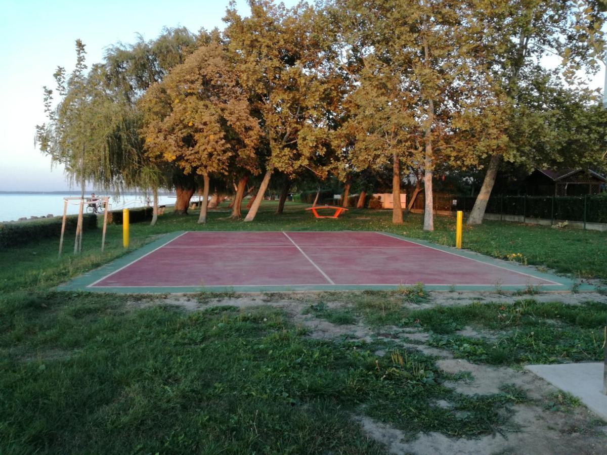 Bella Golden Beach Siófok Eksteriør billede